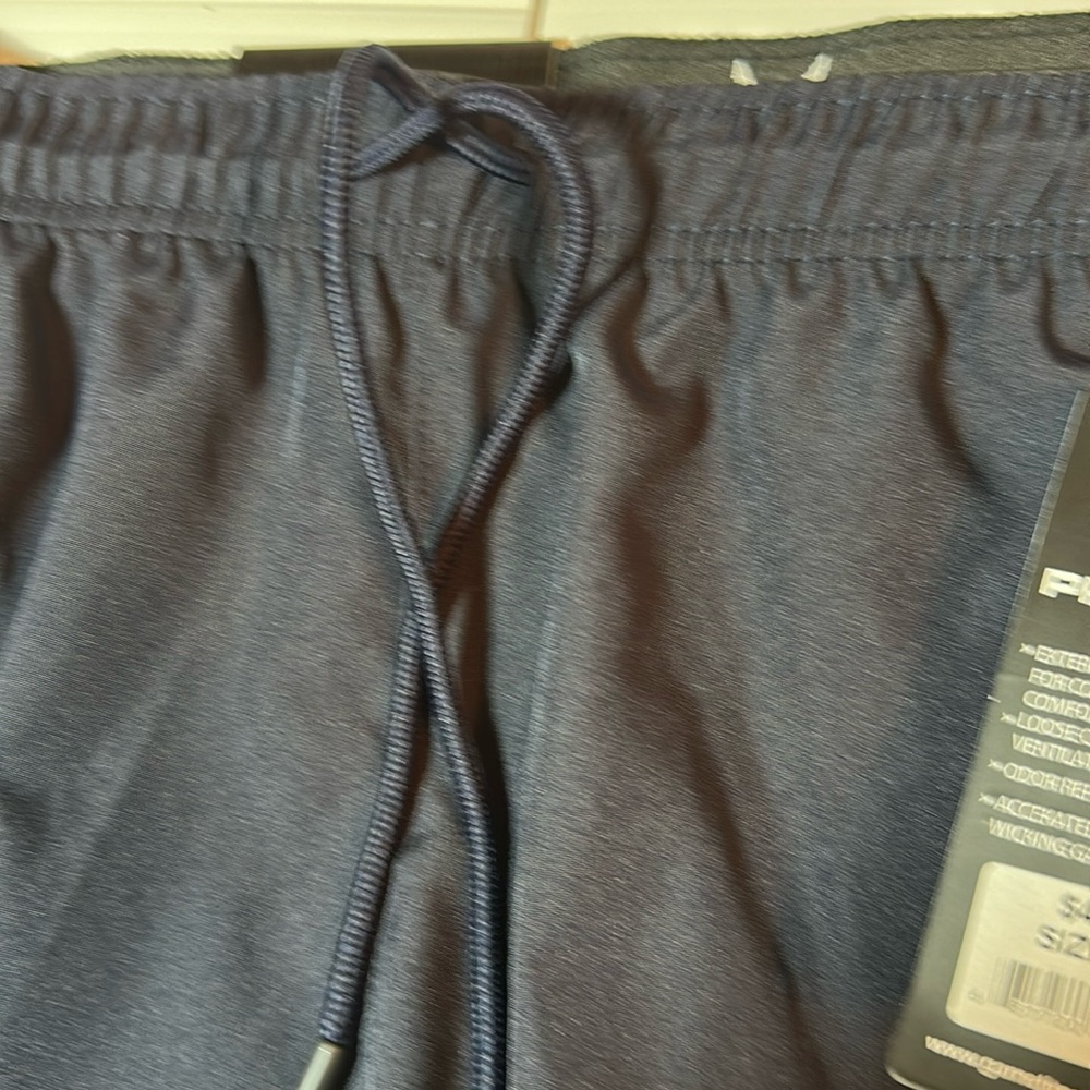 Game Time Active Rapid Dry Tech Black Shorts Med 32-35 waist NWT - Picture 10 of 12